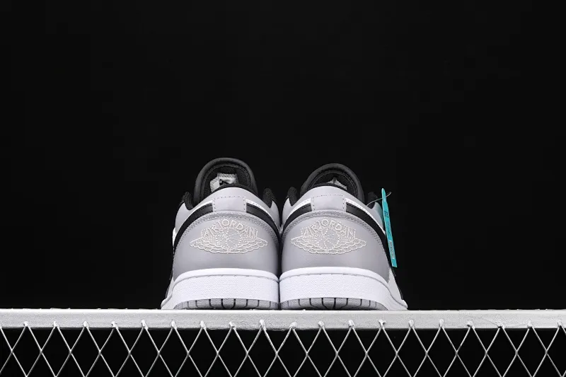 All categories Air Jordan Jordan series basketball shoes Air Jordan 1 Low New version Air Jordan 1 Low AJ1 Joe 1 low top leather cultural and leisure sports sneakers 553558-110